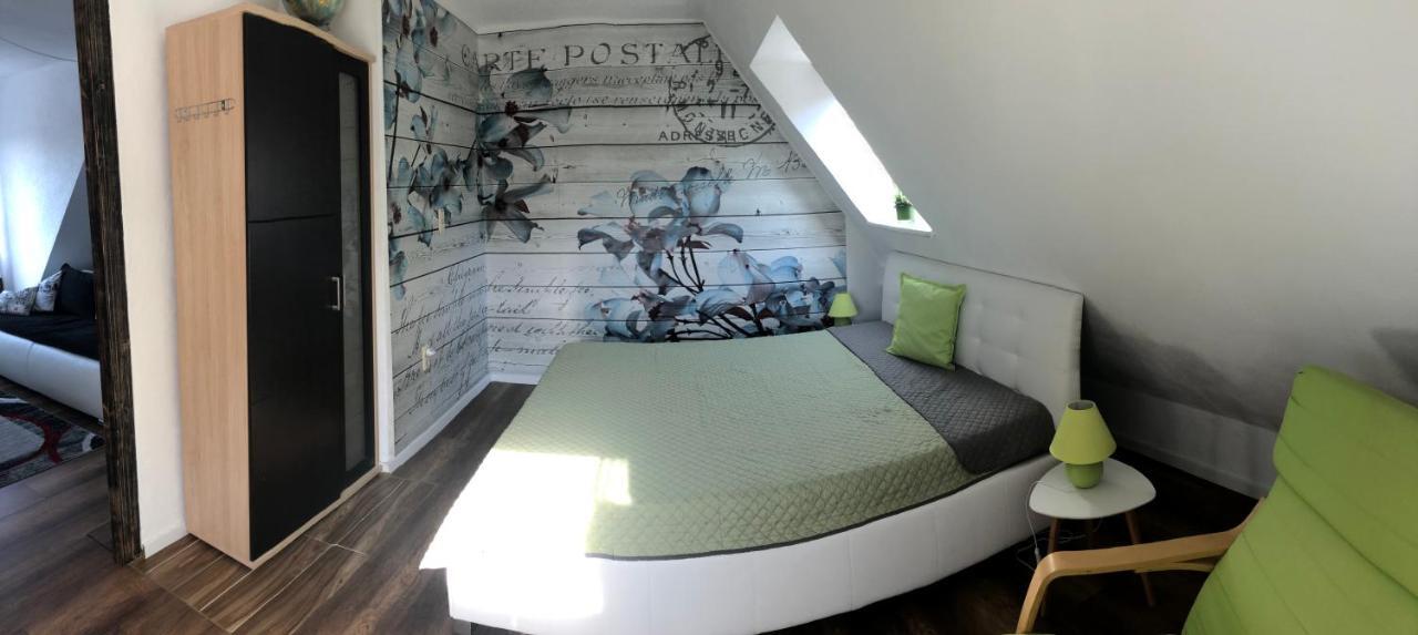 Ferienwohnung Am Park Leipzig Bagian luar foto
